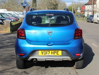 Used Dacia Sandero Stepway 2017 for sale - 77703304: Photo