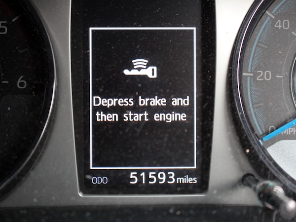 Used Toyota Hilux 2022 for sale - 73771075: Photo 30