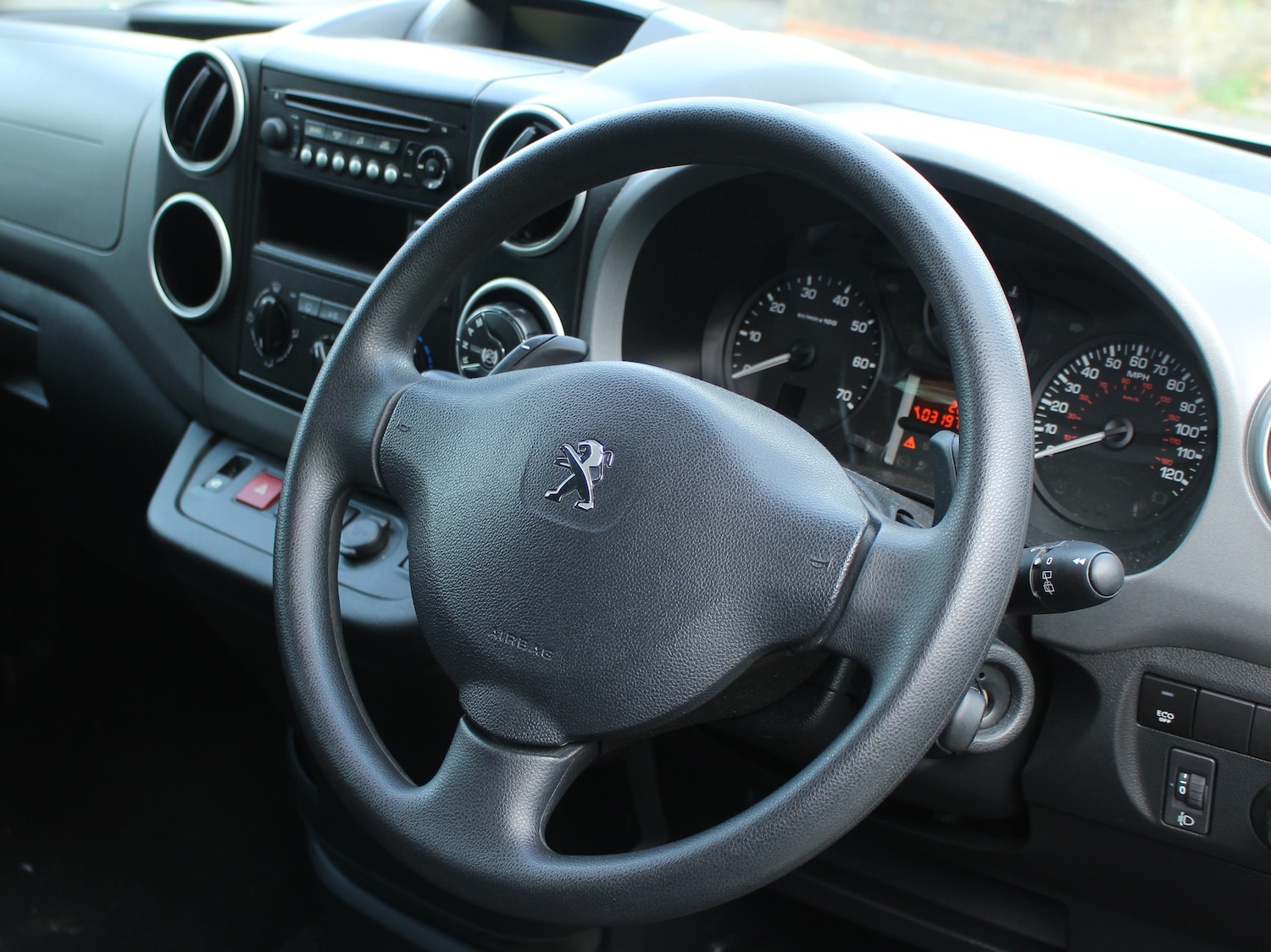 Used Peugeot Partner Tepee 2017 for sale - 76273800: Photo 10