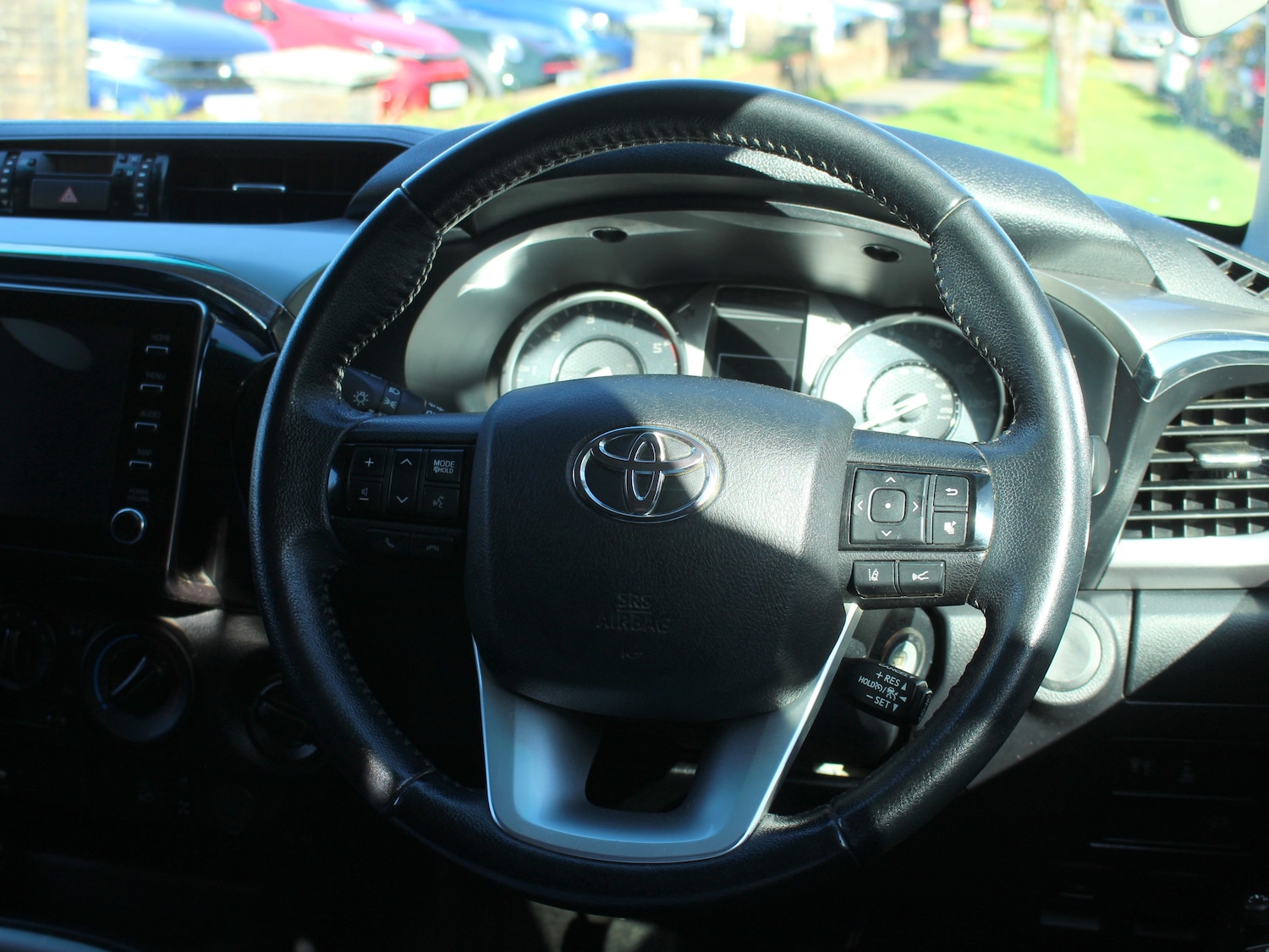 Used Toyota Hilux 2021 for sale - 76064987: Photo 40