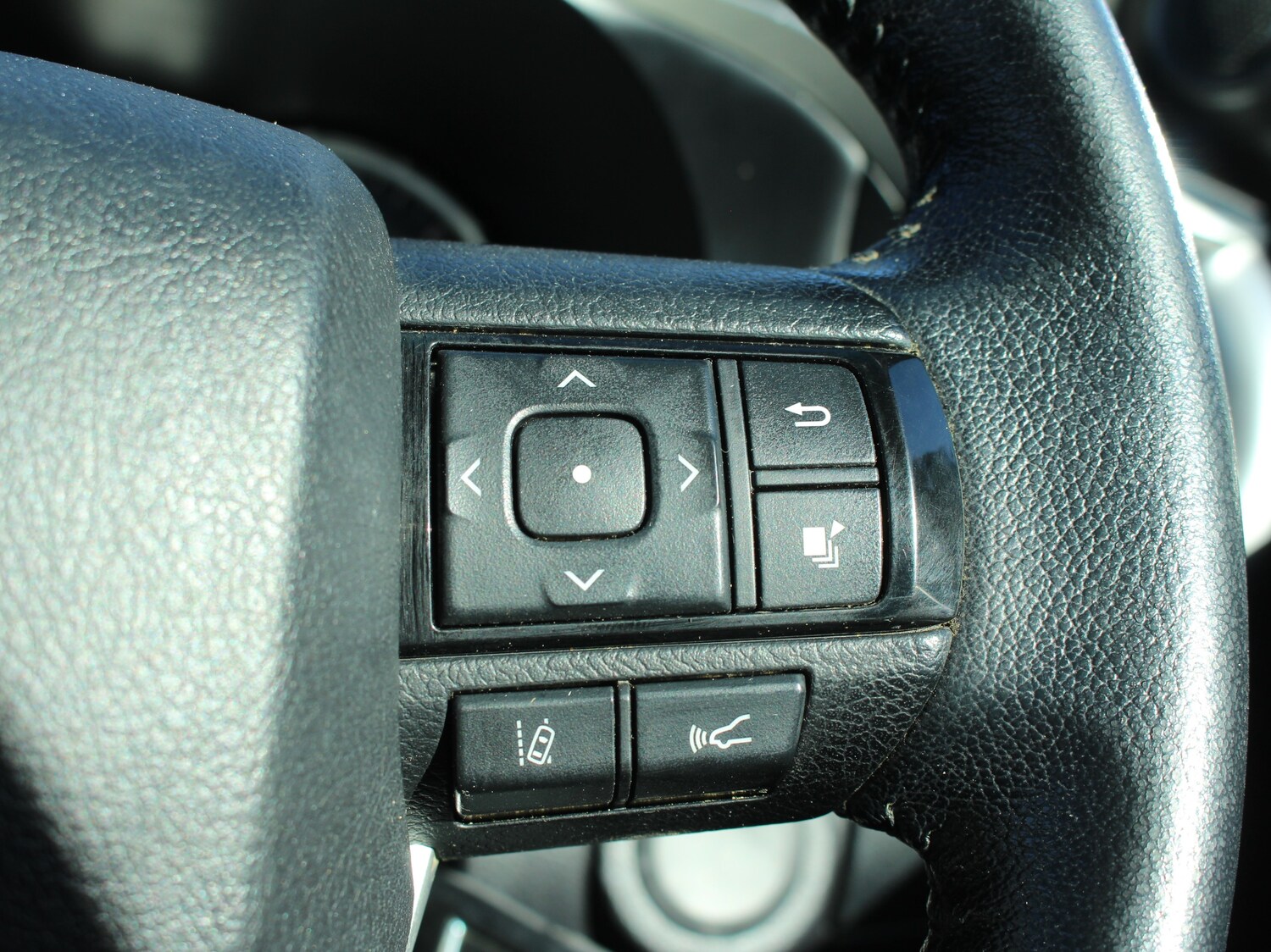 Used Toyota Hilux 2021 for sale - 76064987: Photo 44