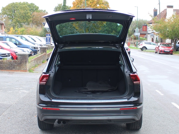 Used Volkswagen Tiguan 2017 for sale - 76273669: Photo 16