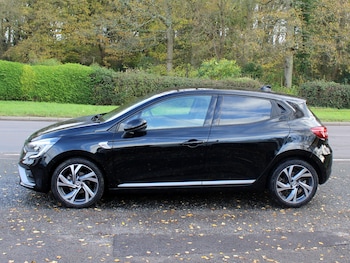 Used Renault Clio 2023 for sale - 76735726: Photo