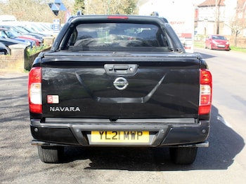 Used Nissan Navara 2021 for sale - 77820050: Photo