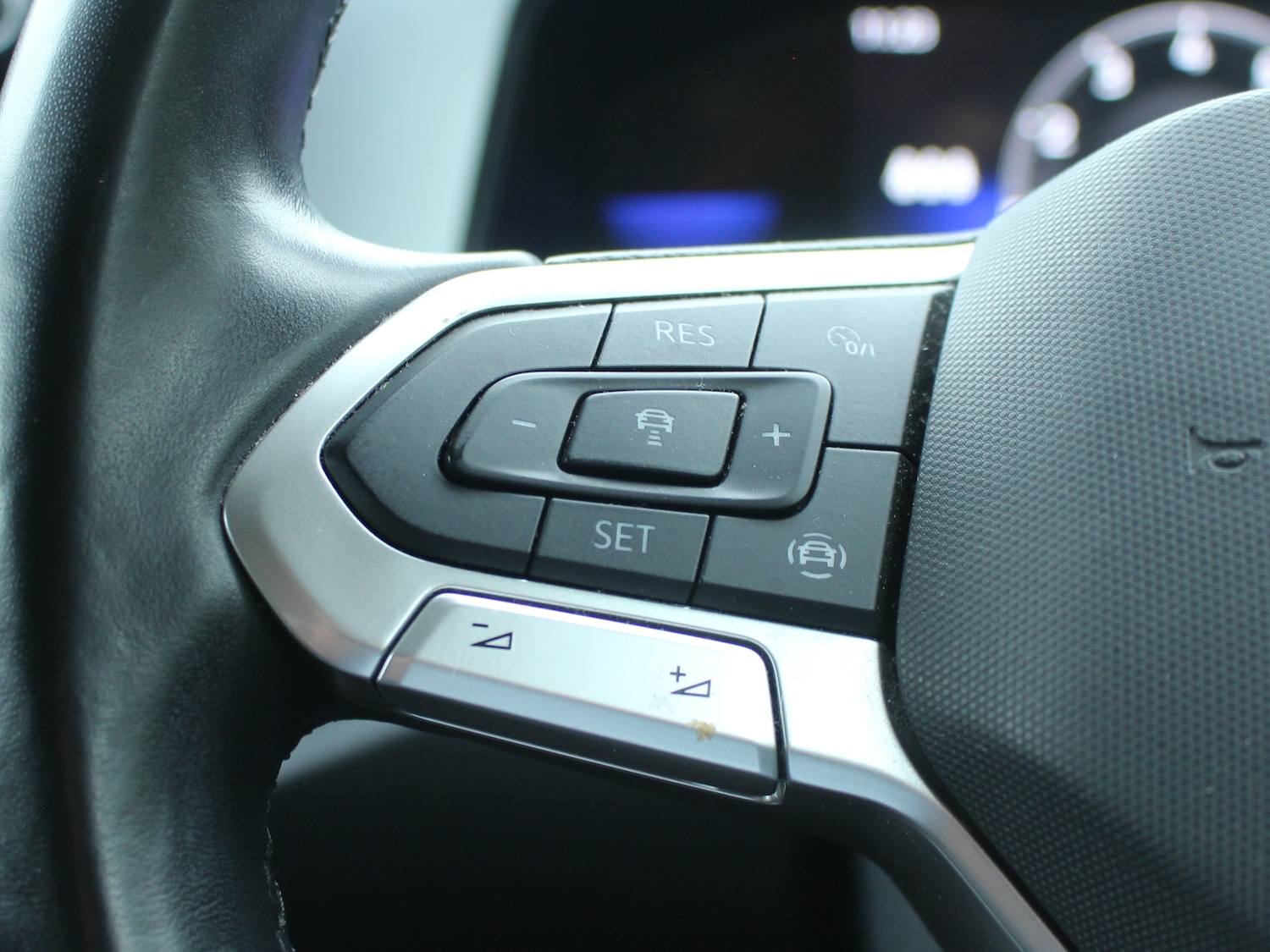 Used Volkswagen T-Roc 2022 for sale - 76292911: Photo 13