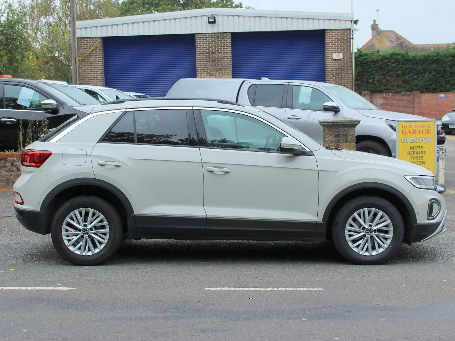 Used Volkswagen T-Roc 2022 for sale - 76292911: Photo 3