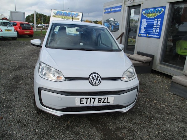 Used Volkswagen up! 2017 for sale - 76132347: Photo 2