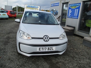 Used Volkswagen up! 2017 for sale - 76132347: Photo 2
