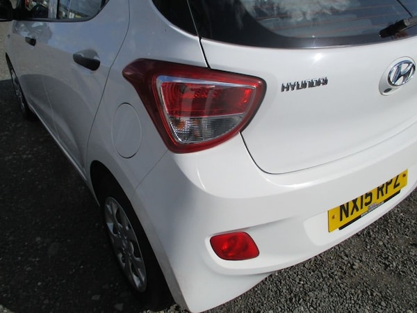 Used Hyundai i10 2015 for sale - 75620256: Photo 17