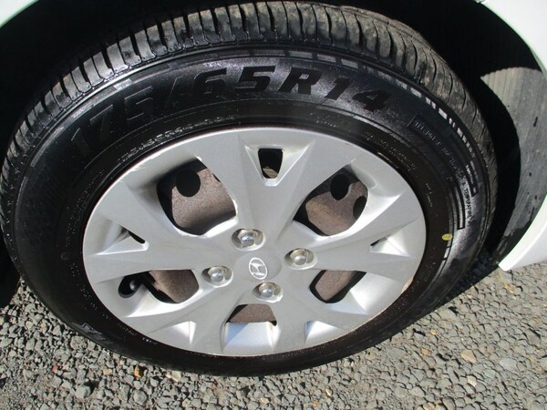 Used Hyundai i10 2015 for sale - 75620256: Photo 23