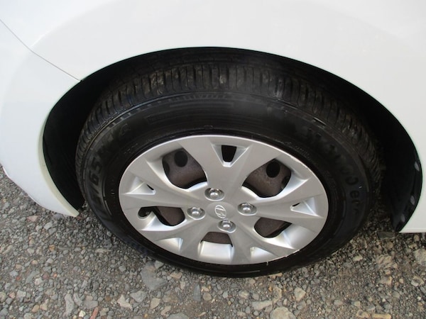 Used Hyundai i10 2015 for sale - 75620256: Photo 26