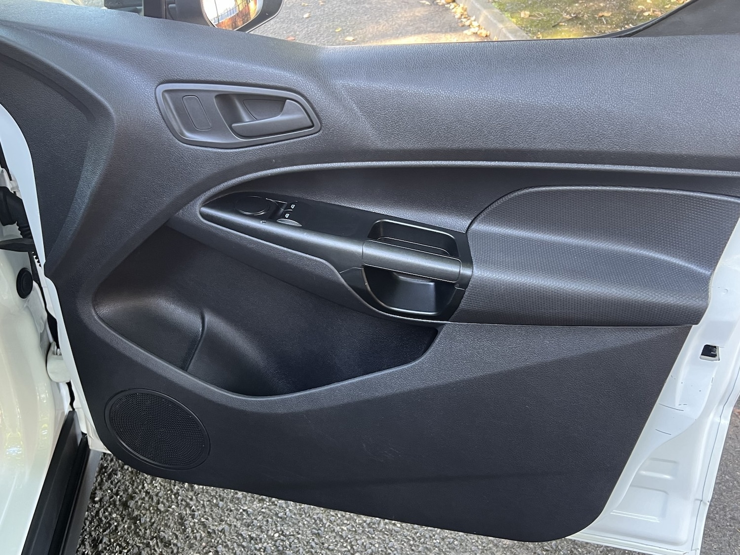 Used Ford Transit Connect 2017 for sale - 76793885: Photo 37