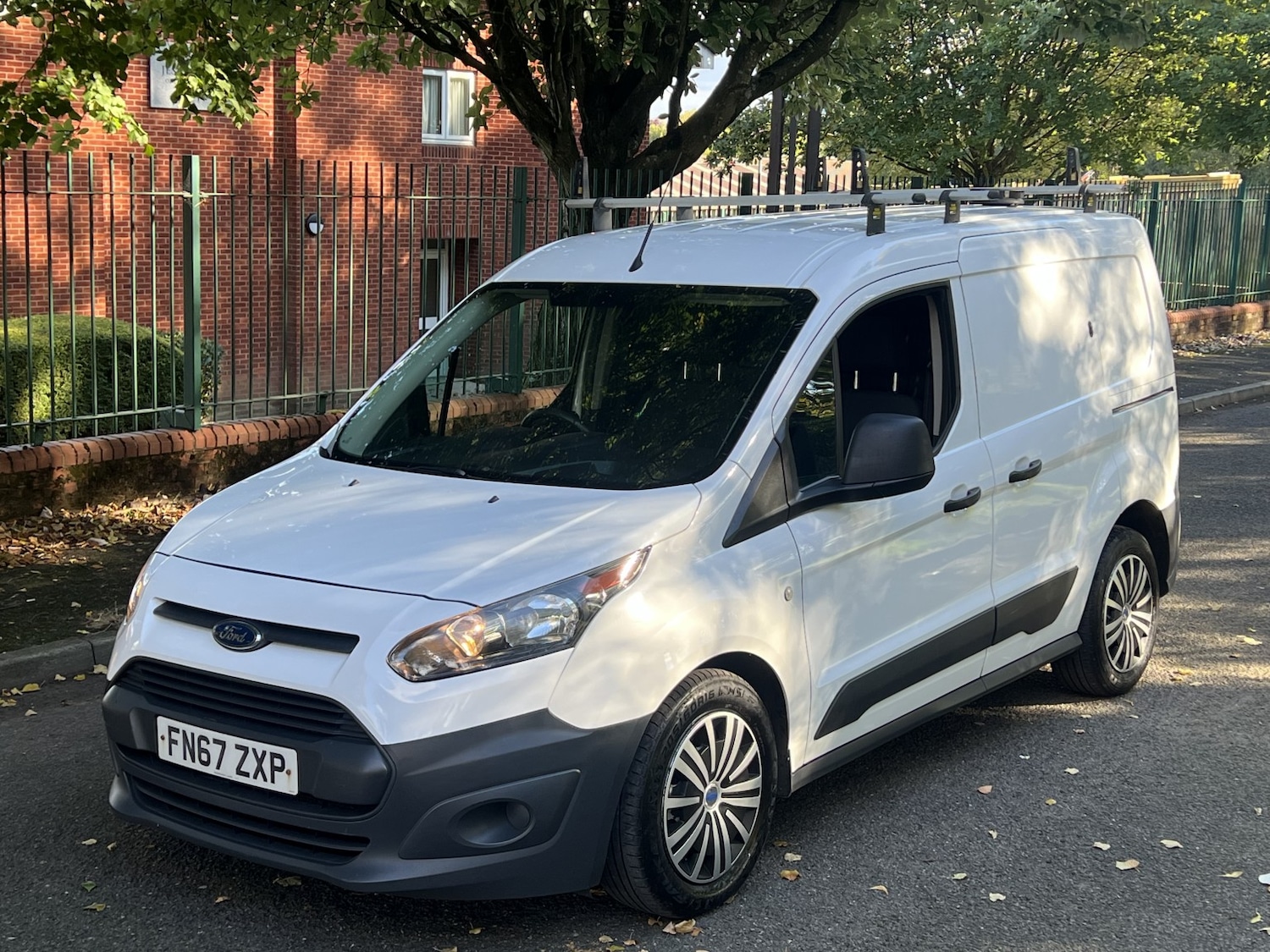 Used Ford Transit Connect 2017 for sale - 76793885: Photo 6
