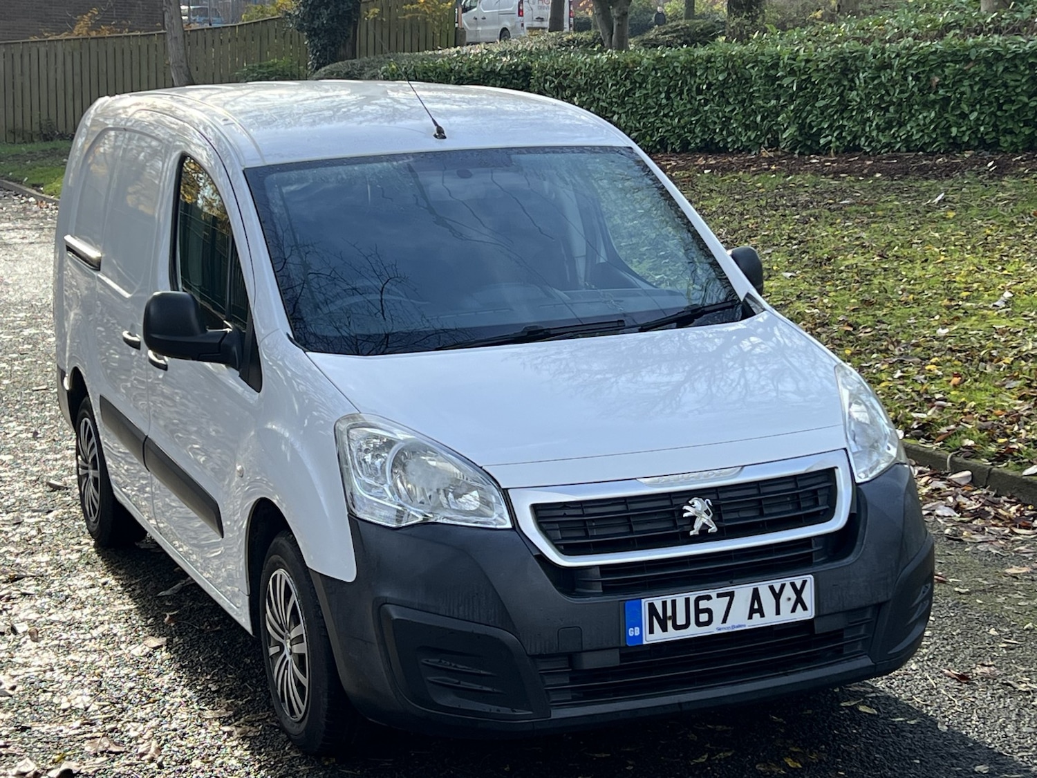 Used Peugeot Partner 2017 for sale - 76769272: Photo 2