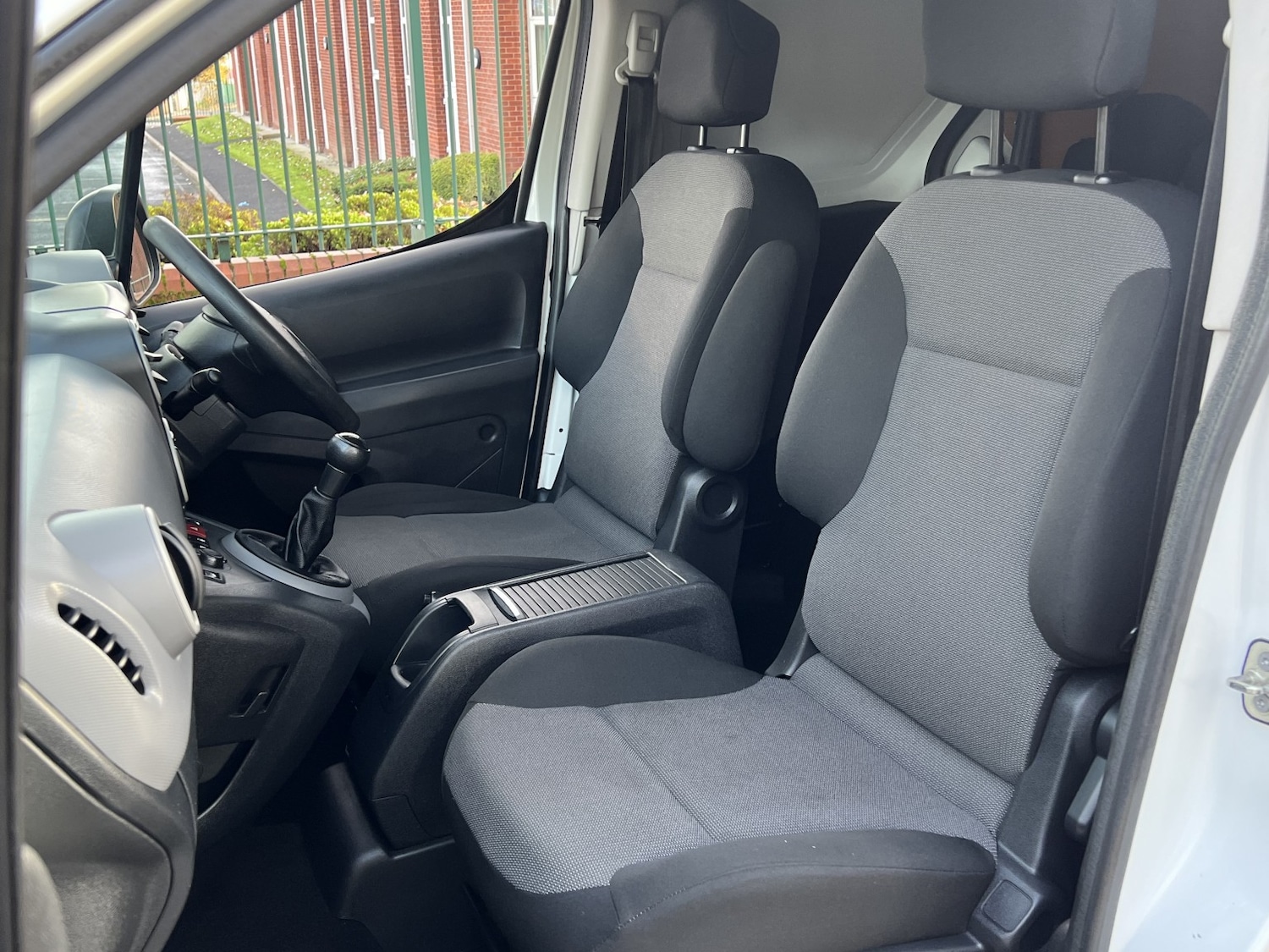 Used Peugeot Partner 2017 for sale - 76769272: Photo 20