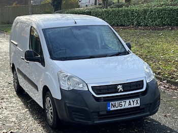 Used Peugeot Partner 2017 for sale - 76769272: Photo