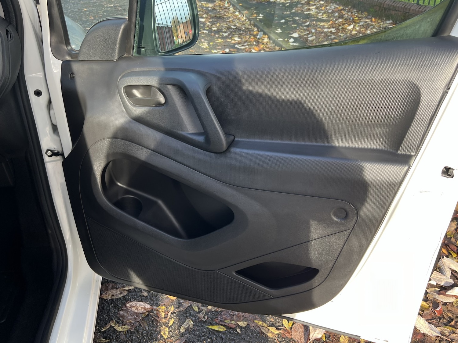 Used Peugeot Partner 2017 for sale - 76769272: Photo 41