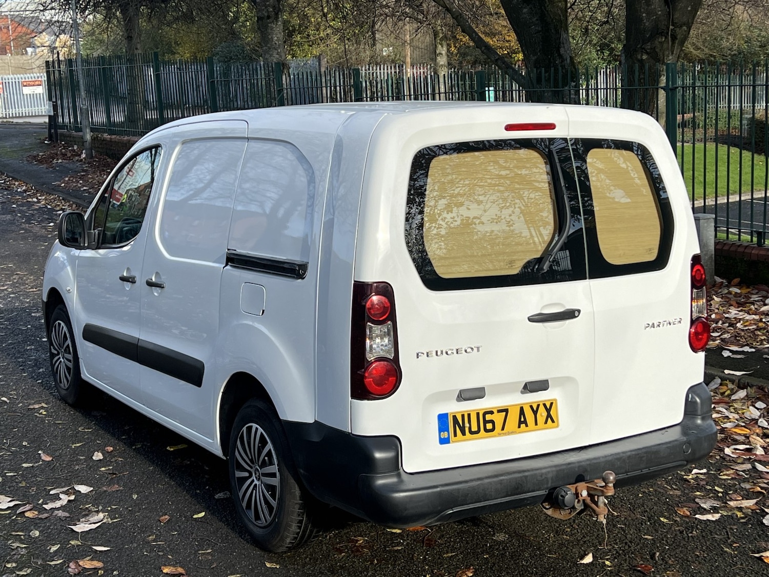 Used Peugeot Partner 2017 for sale - 76769272: Photo 9