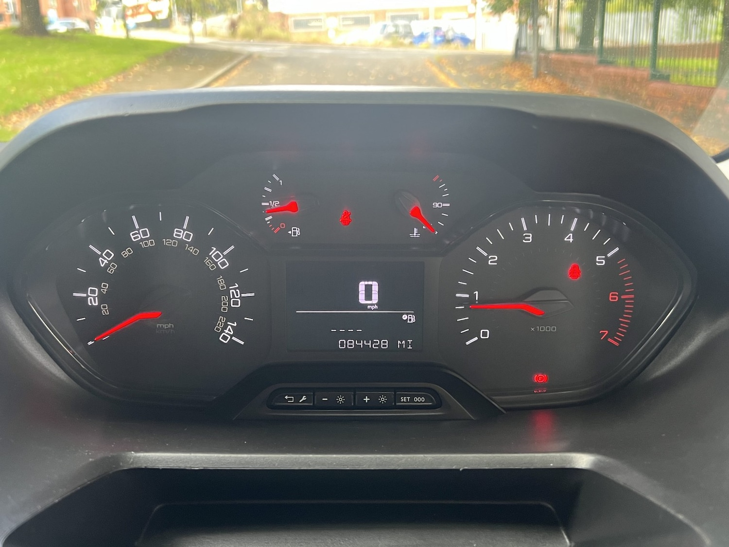 Used Peugeot Partner 2019 for sale - 76793879: Photo 22