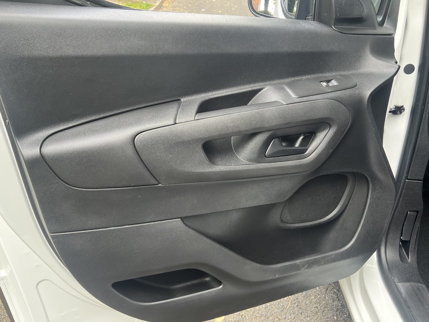 Used Peugeot Partner 2019 for sale - 76793879: Photo 40