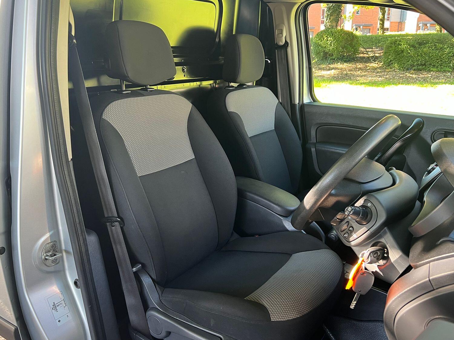 Used Nissan NV250 2020 for sale - 76618592: Photo 16