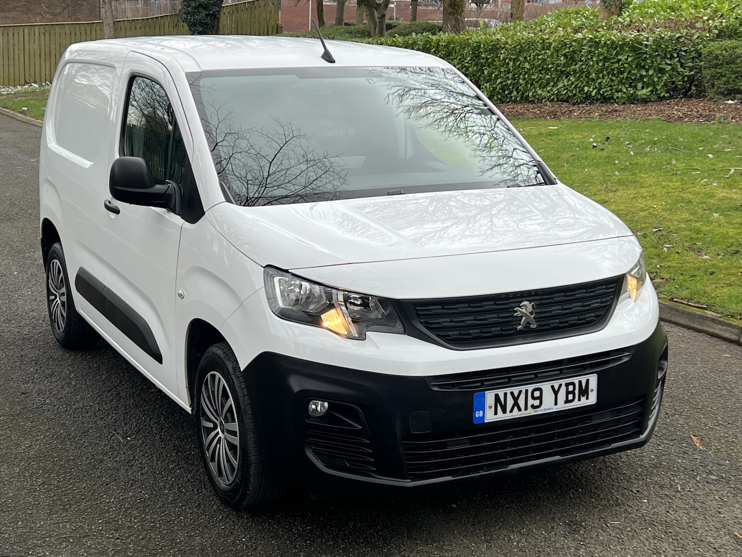 Used Peugeot Partner 2019 for sale - 77508441: Photo 2