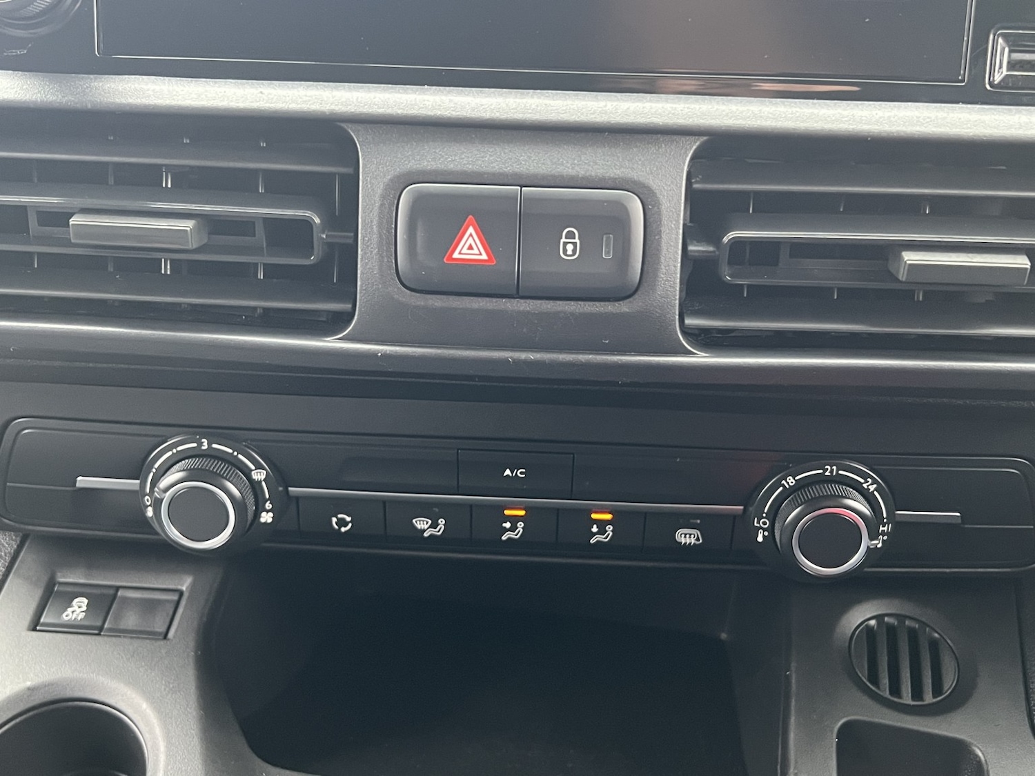 Used Peugeot Partner 2019 for sale - 77508441: Photo 28