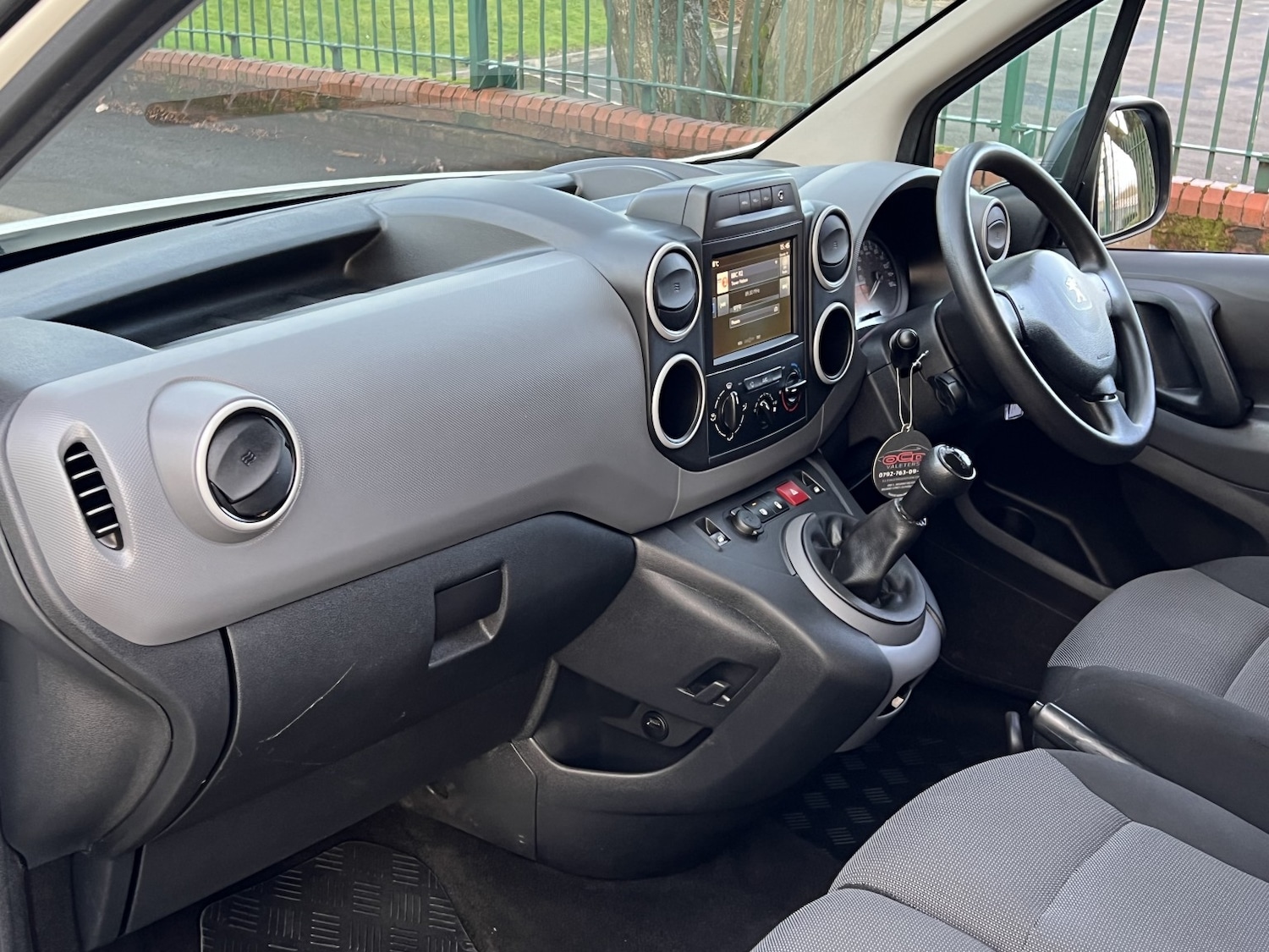 Used Peugeot Partner 2017 for sale - 77264516: Photo 13