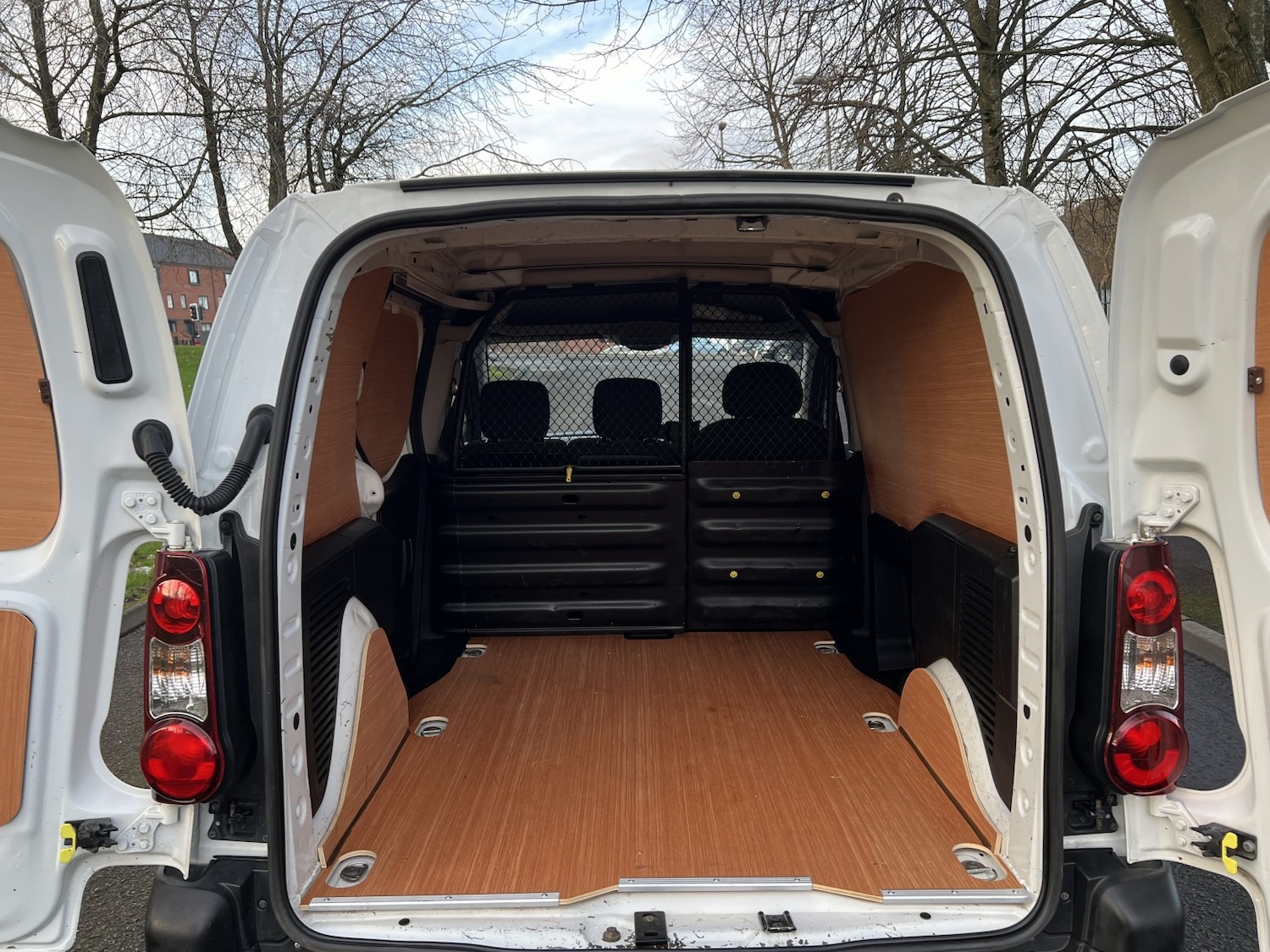 Used Peugeot Partner 2017 for sale - 77264516: Photo 15