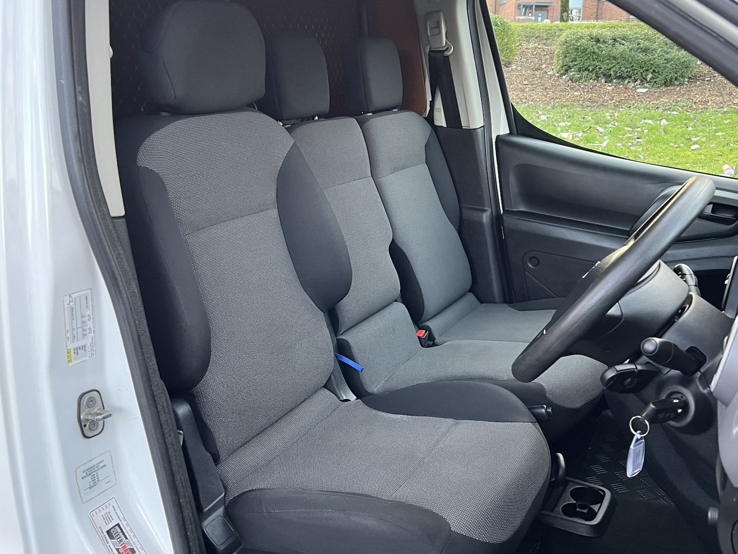 Used Peugeot Partner 2017 for sale - 77264516: Photo 24