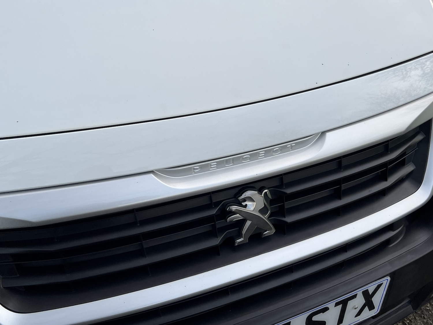 Used Peugeot Partner 2017 for sale - 77264516: Photo 43