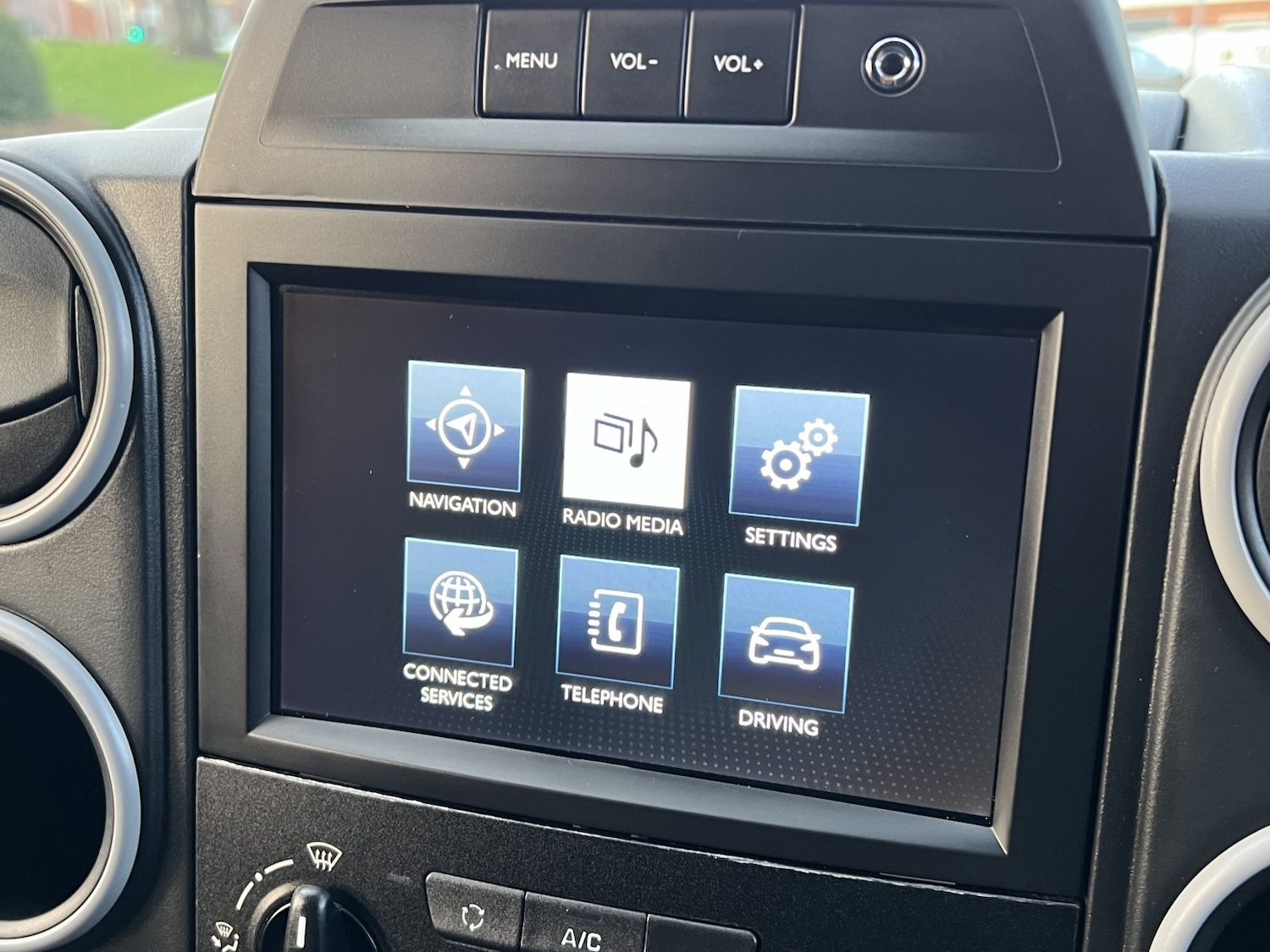 Used Peugeot Partner 2017 for sale - 77264516: Photo 47