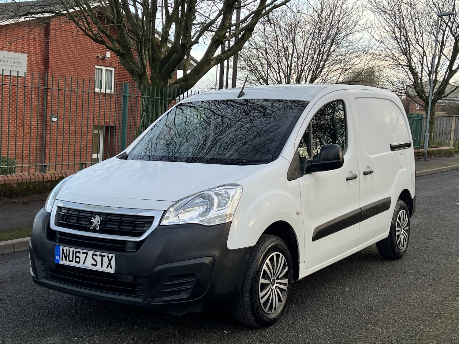 Used Peugeot Partner 2017 for sale - 77264516: Photo 5