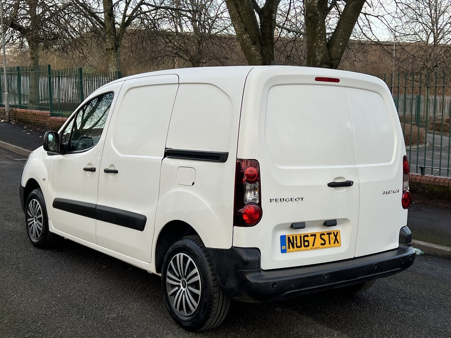 Used Peugeot Partner 2017 for sale - 77264516: Photo 8