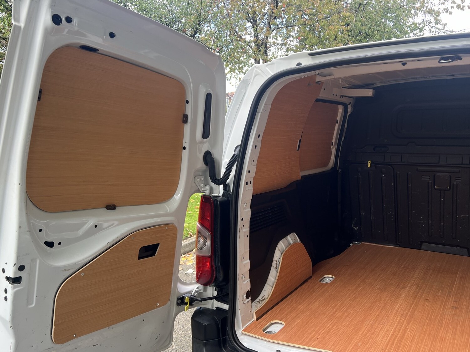 Used Peugeot Partner 2019 for sale - 76618768: Photo 12