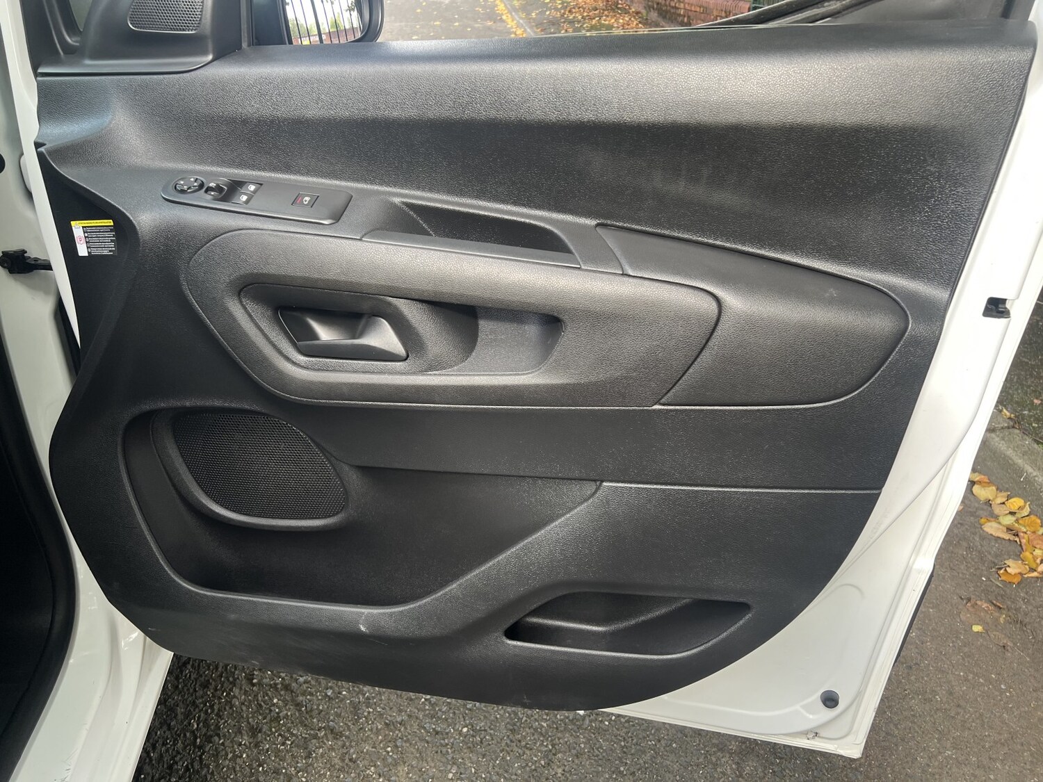 Used Peugeot Partner 2019 for sale - 76618768: Photo 19