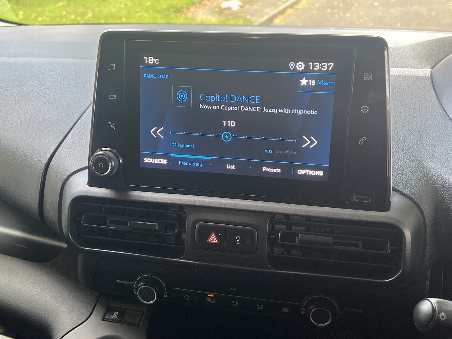 Used Peugeot Partner 2019 for sale - 76618768: Photo 29