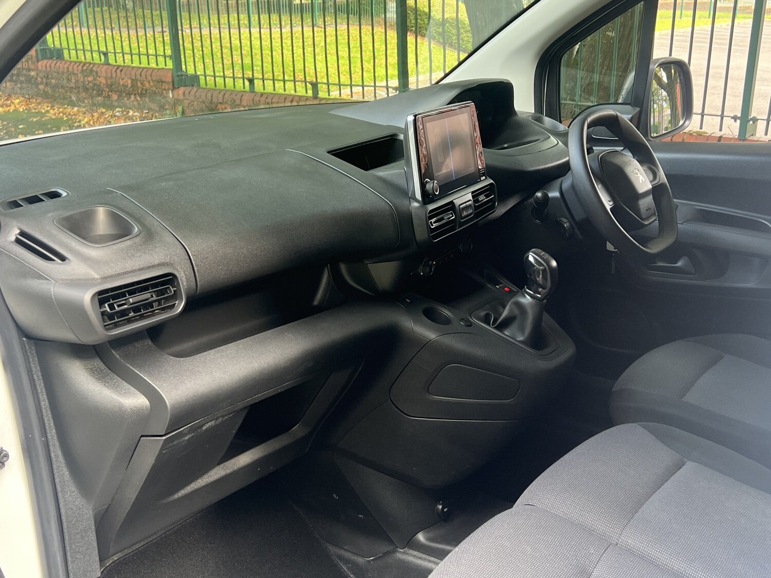 Used Peugeot Partner 2019 for sale - 76618768: Photo 33