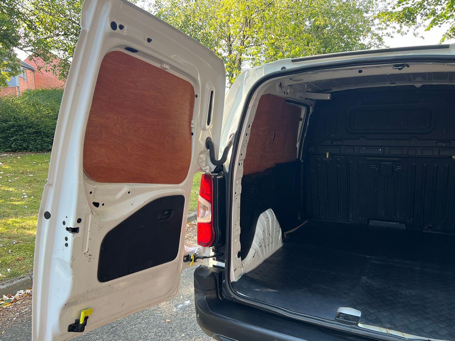 Used Peugeot Partner 2019 for sale - 76618747: Photo 10