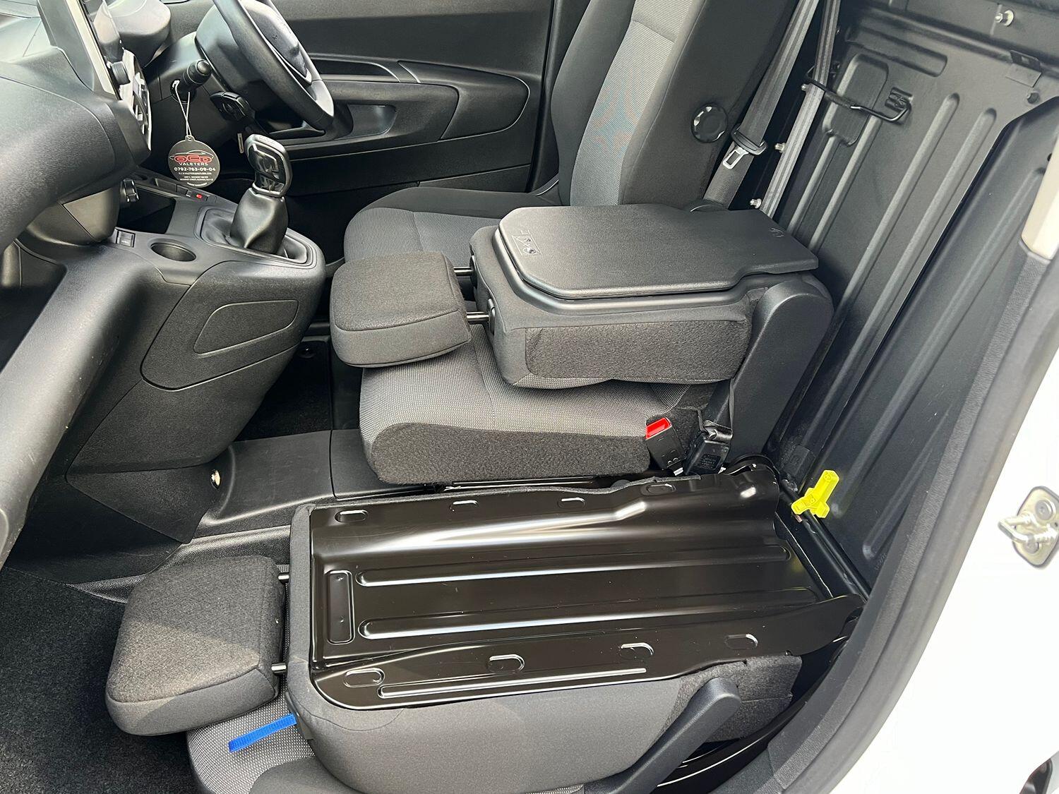 Used Peugeot Partner 2019 for sale - 76618747: Photo 24