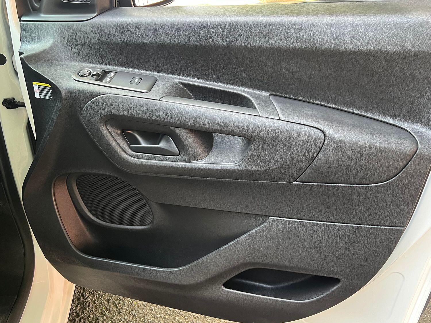 Used Peugeot Partner 2019 for sale - 76618747: Photo 26