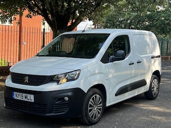 Used Peugeot Partner 2019 for sale - 76618747: Photo