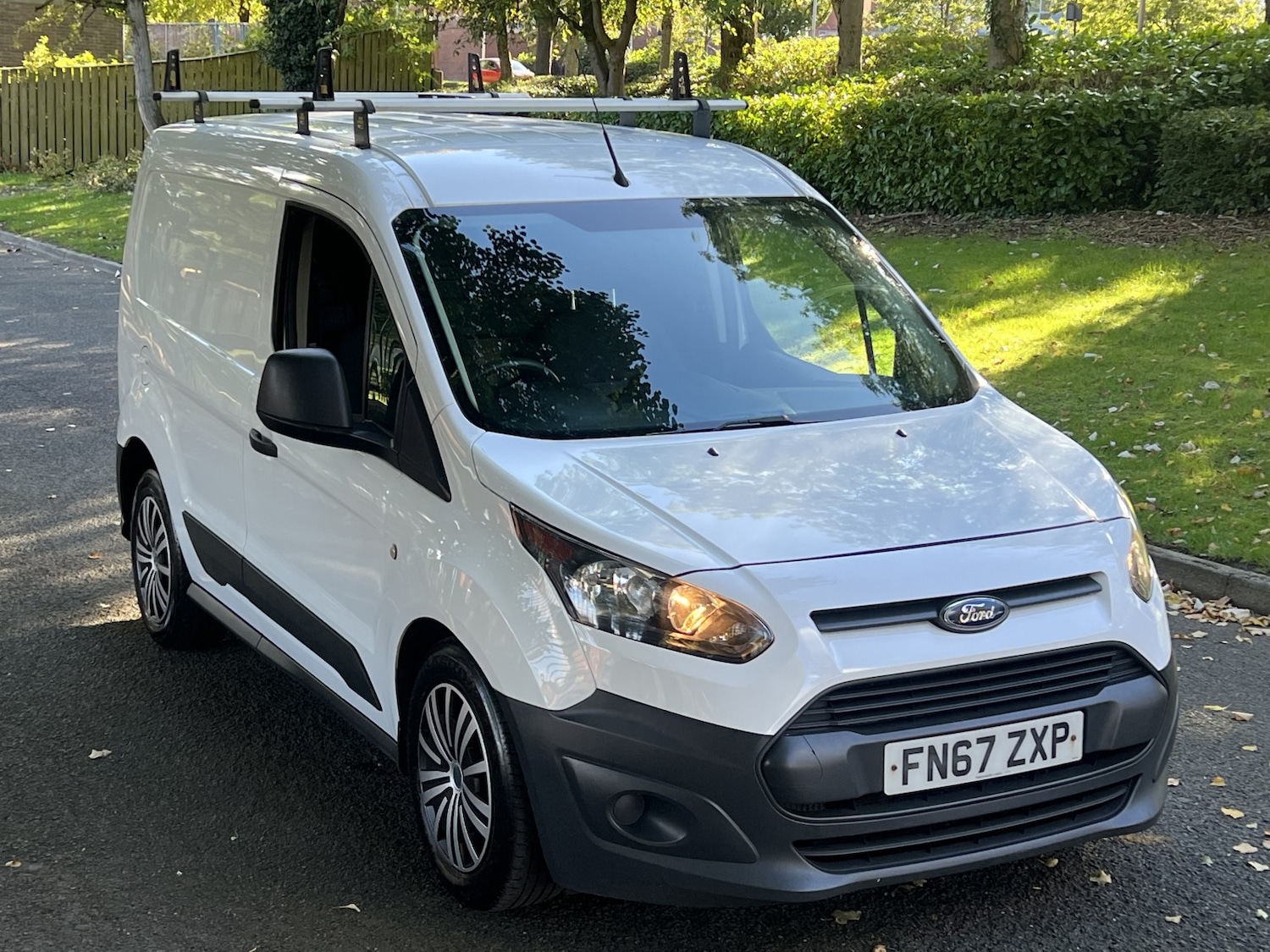 Used Ford Transit Connect 2017 for sale - 76618694: Photo 2