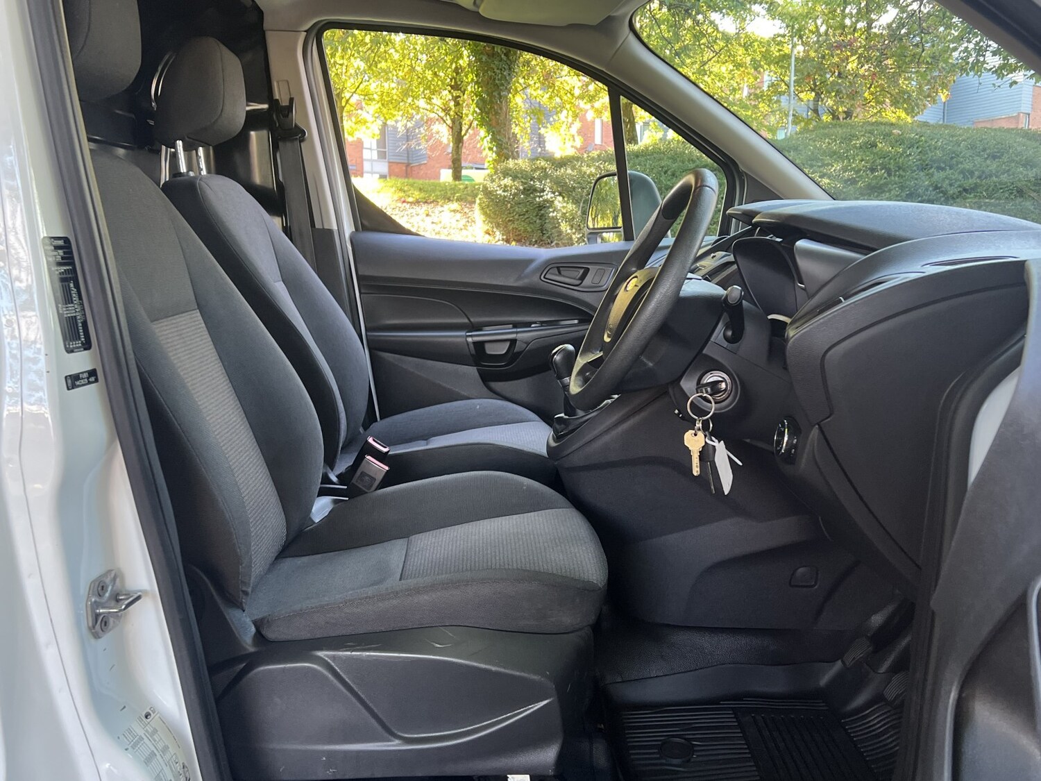 Used Ford Transit Connect 2017 for sale - 76618694: Photo 21