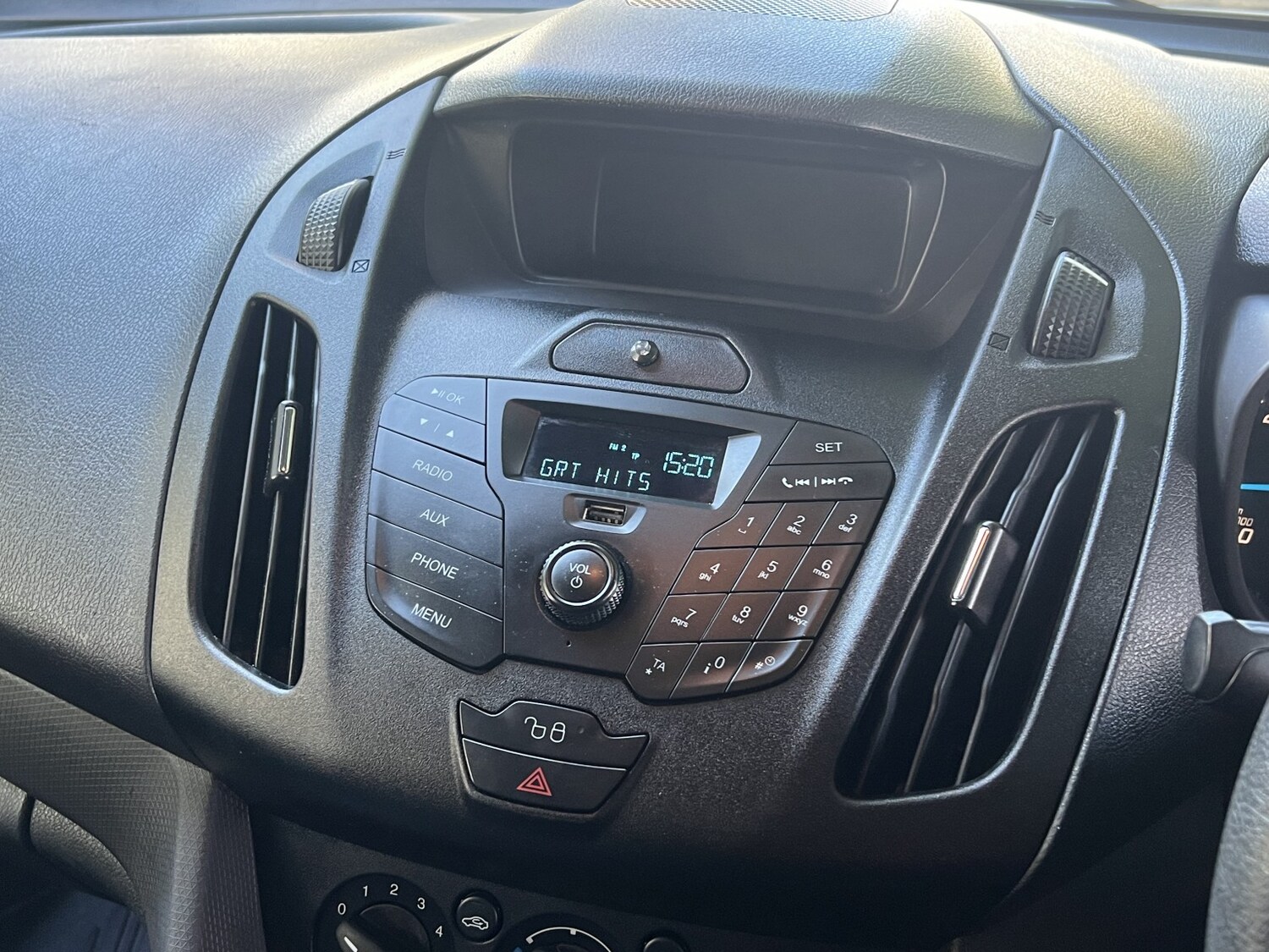 Used Ford Transit Connect 2017 for sale - 76618694: Photo 46