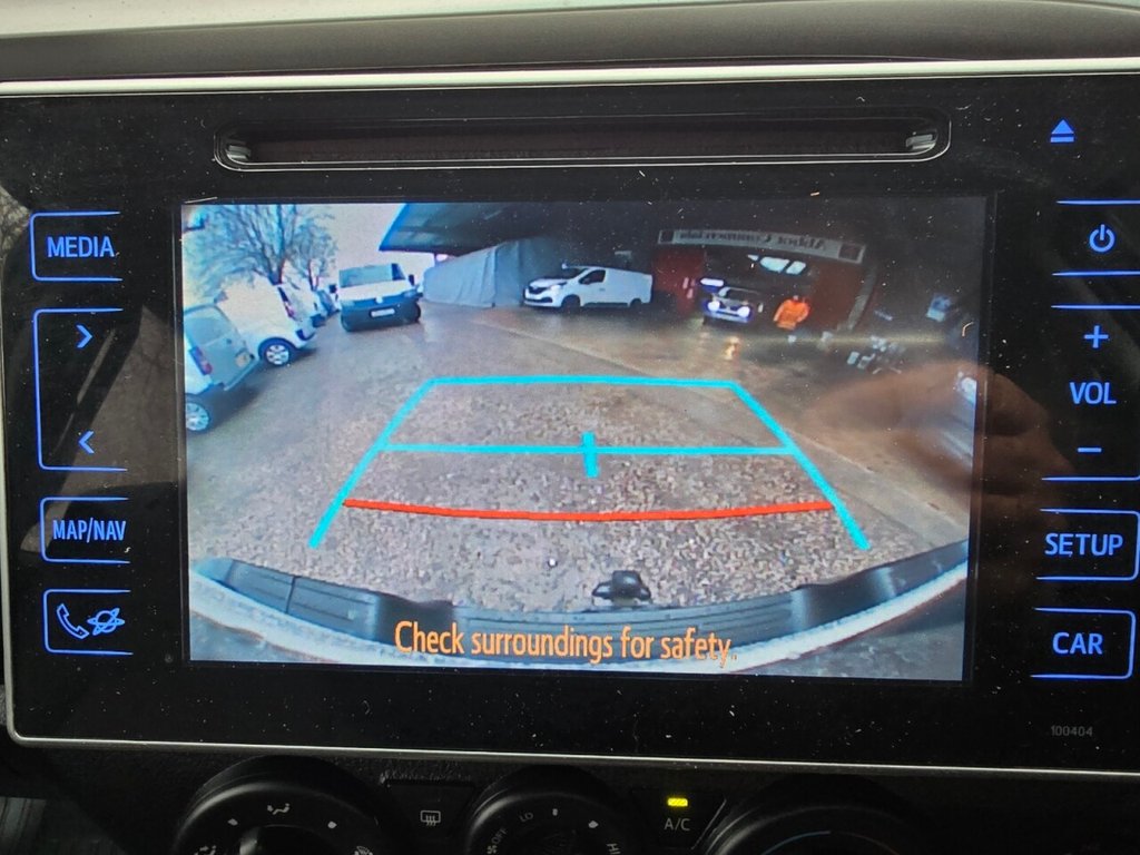 Used Toyota Hilux 2018 for sale - 77506989: Photo 22