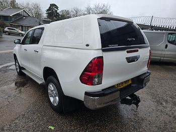 Used Toyota Hilux 2018 for sale - 77506989: Photo