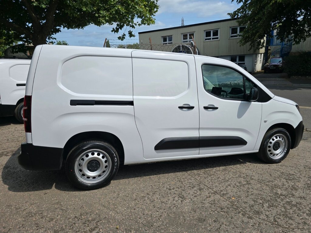 Used Peugeot Partner 2023 for sale - 77037762: Photo 11