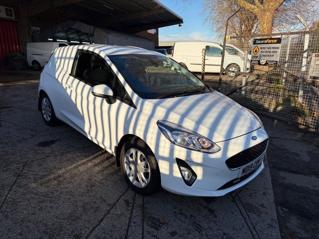 Used Ford Fiesta 2019 for sale - 77037882: Photo 2