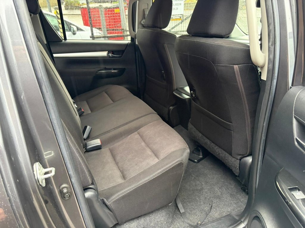 Used Toyota Hilux 2019 for sale - 77037721: Photo 6